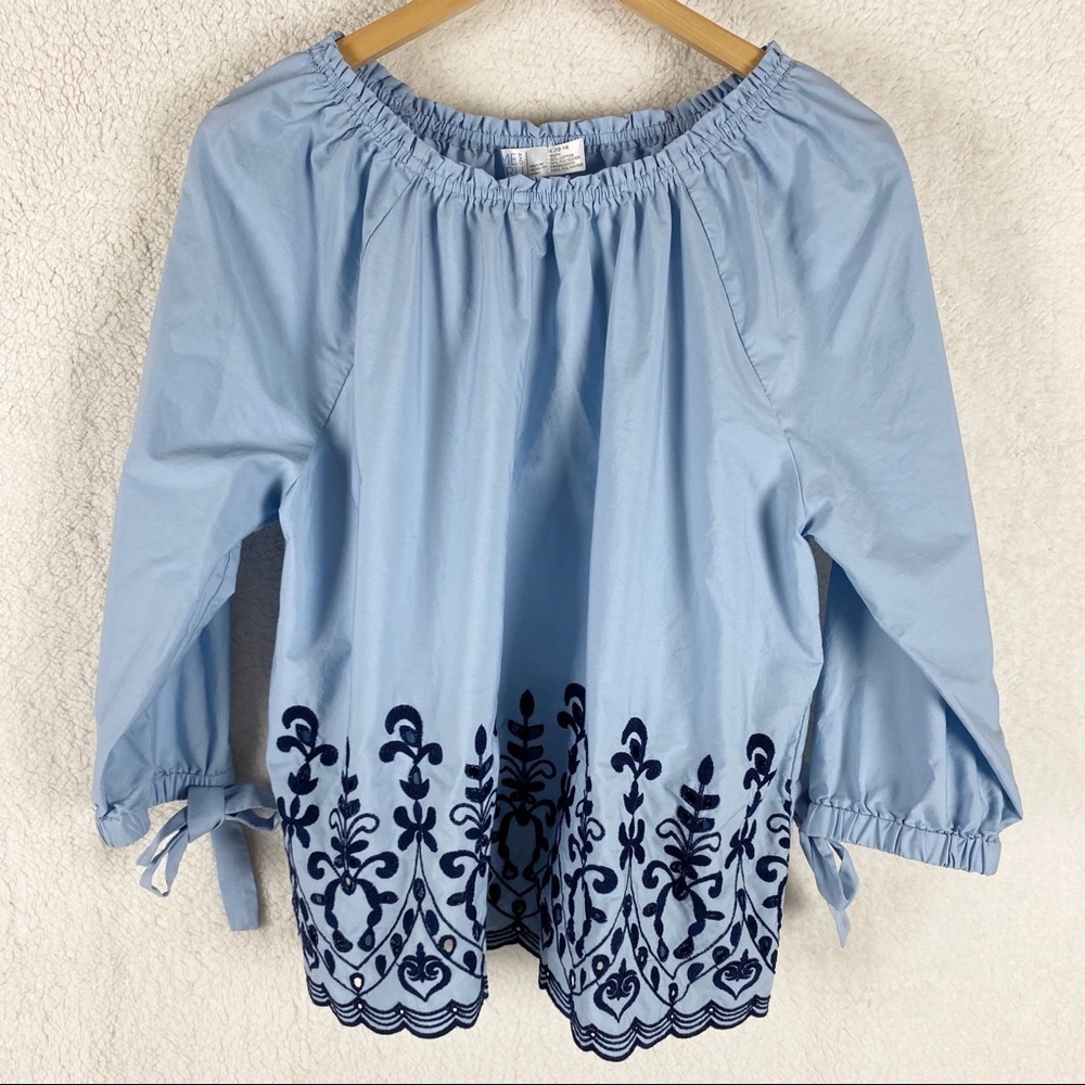 Time & Tru Chambray Embroidered Tie Sleeve Top L - Picture 3 of 9